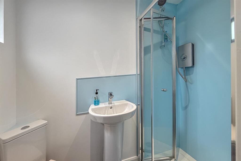 Additional image 42 of London Road, St. Albans