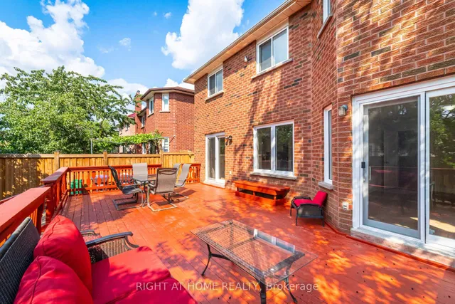 Additional image 48 of 325 Harrowsmith Dr