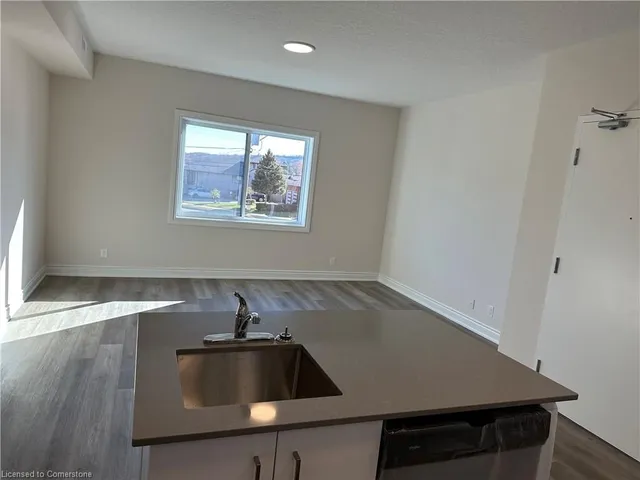 Additional image 7 of 259 King St Unit 2D