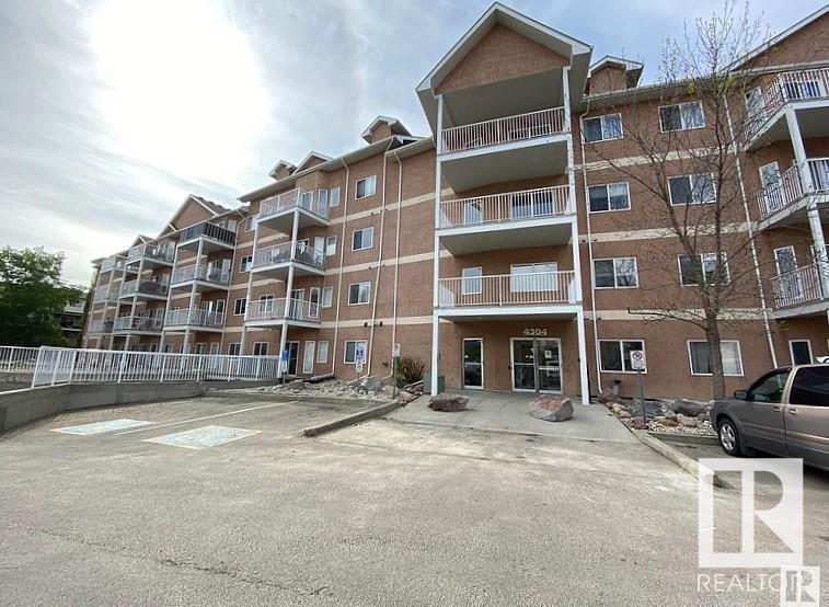 #311 4304 139 AV NW|Edmonton, Alberta T5Y0H6