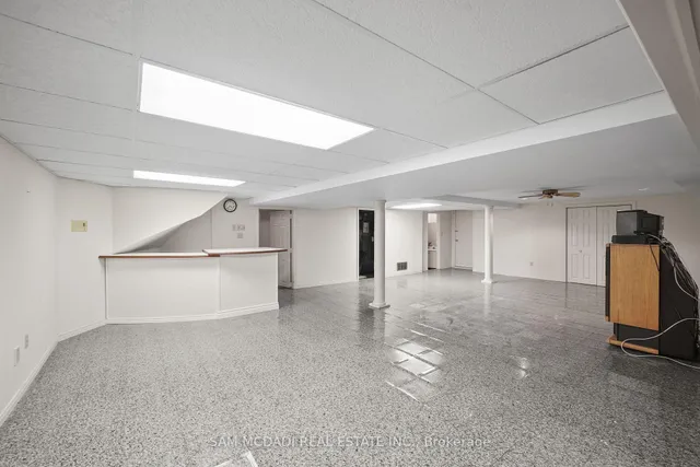 Additional image 39 of 7 Vogue Cres