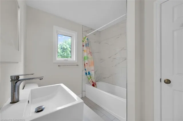 Additional image 28 of 164 Heiman St Unit 3C