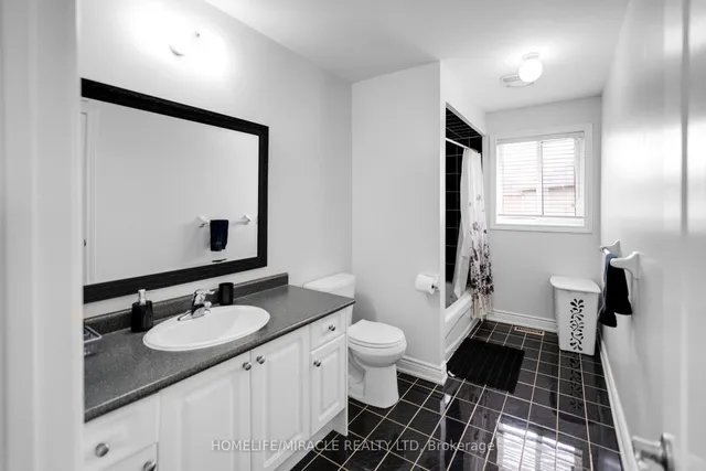 Additional image 37 of 24 Fauna Crt