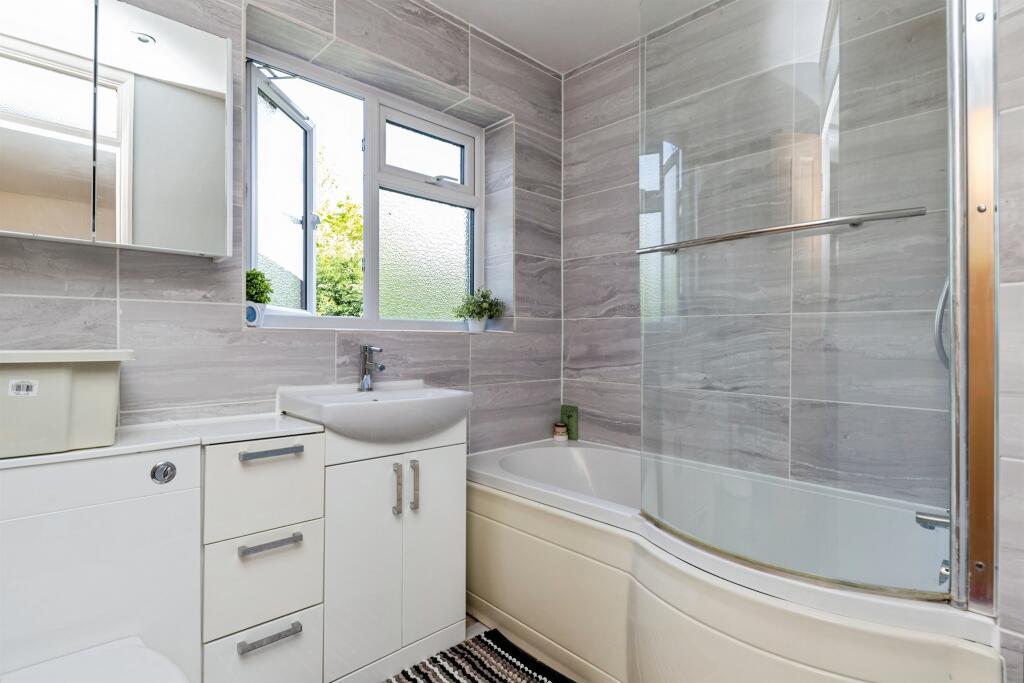 Additional image 16 of The Paddocks, Welwyn Garden City