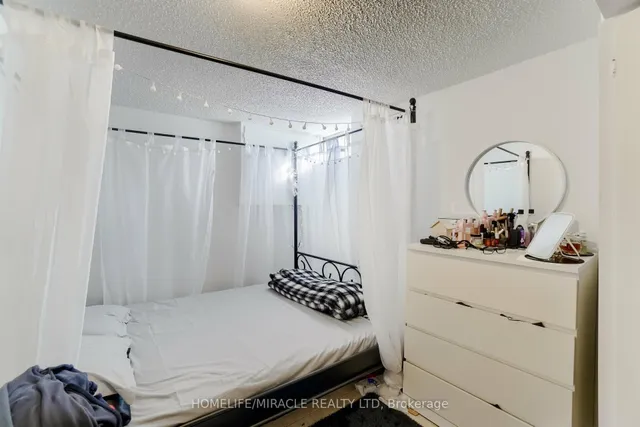 Additional image 33 of 34 Greenbush Cres