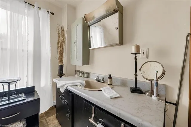 Additional image 21 of 382 Beach Blvd