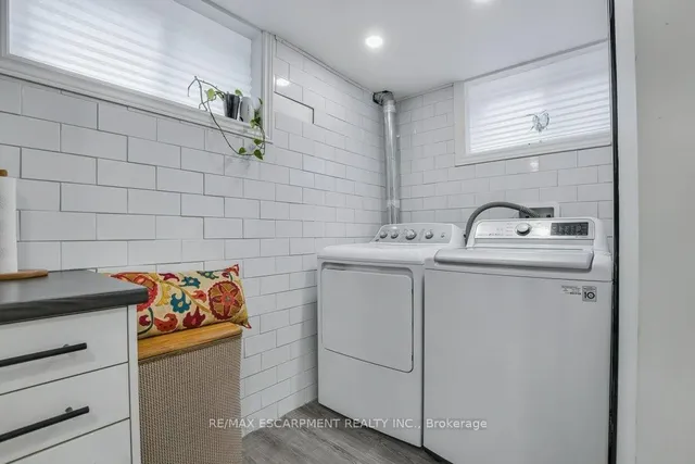 Additional image 29 of 86 Dana Dr