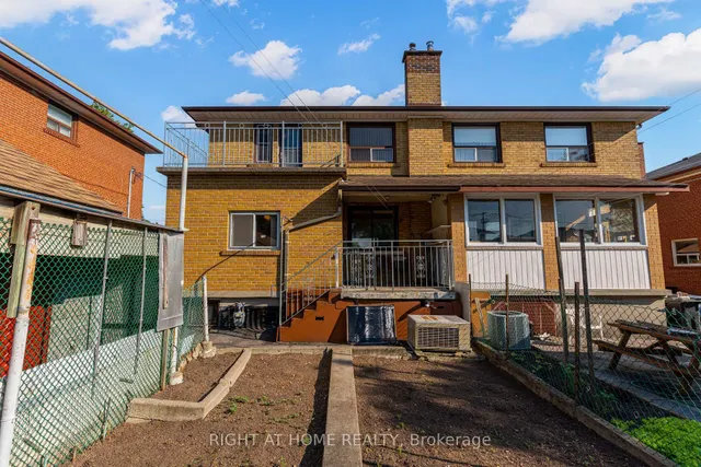 Additional image 3 of 124 Clairton Cres