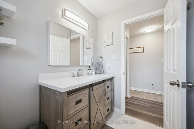 Additional image 23 of 187 The Country Way