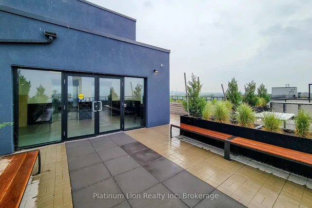 Additional image 30 of 600 North Service Rd Unit 218