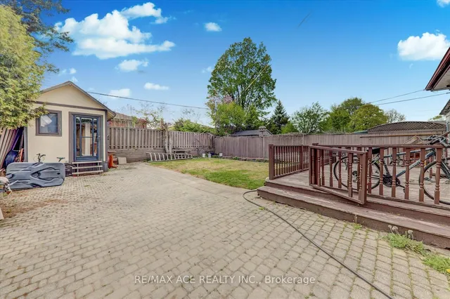 Additional image 33 of 10 Blakemanor Blvd