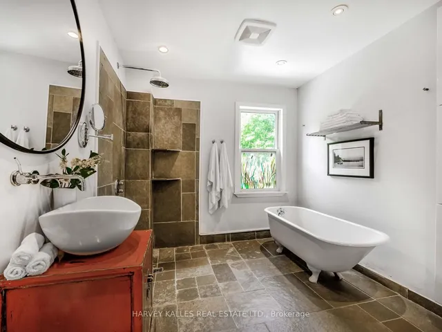 Additional image 23 of 18 Saunders Ave