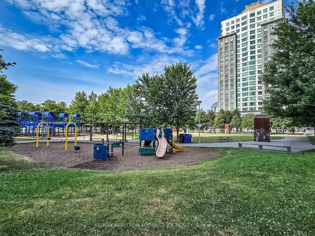 Additional image 25 of 1 Lee Centre Dr Unit Ph201