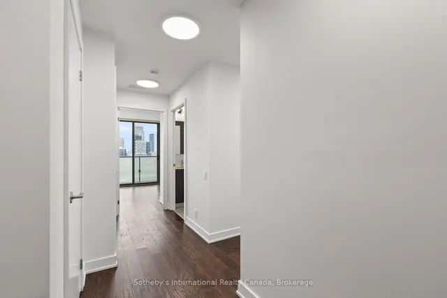 Additional image 8 of 1815 Yonge St Unit 1806