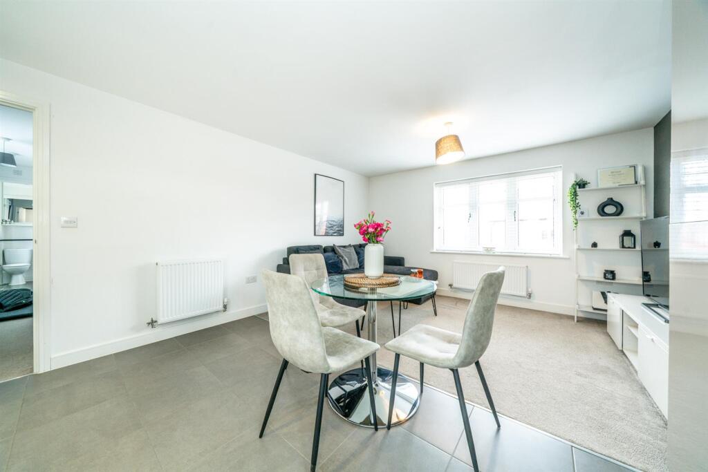 Additional image 7 of Kestrel Way, St. Albans