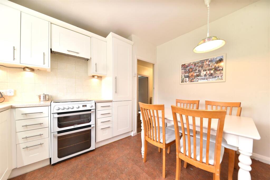 Additional image 7 of Westland Drive, Brookmans Park, Hatfield