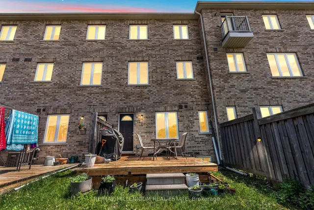 Additional image 42 of 14 Kayak Hts