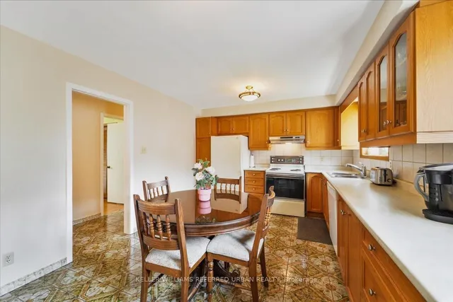 Additional image 15 of 25 Farrell Ave