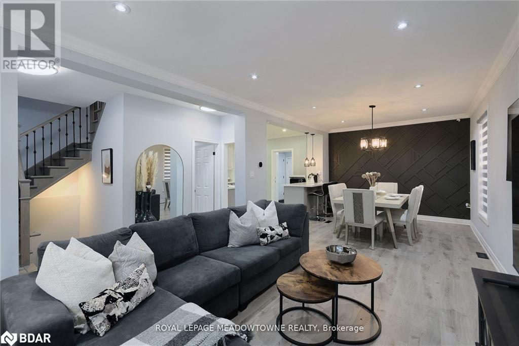 Property image for 260 ATHOL Street Unit# E|Oshawa, Ontario L1H1K3