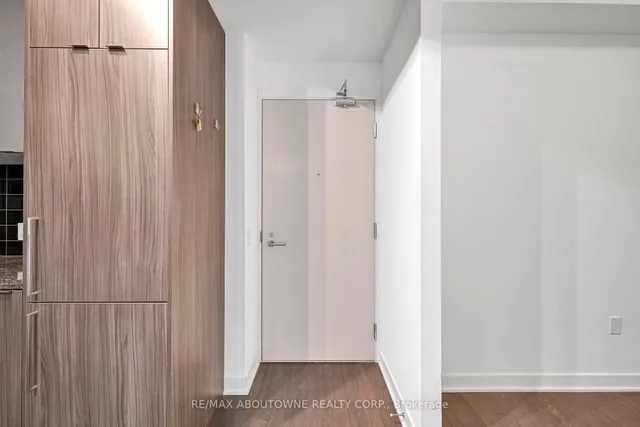 Additional image 7 of 115 Blue Jays Way Unit 915