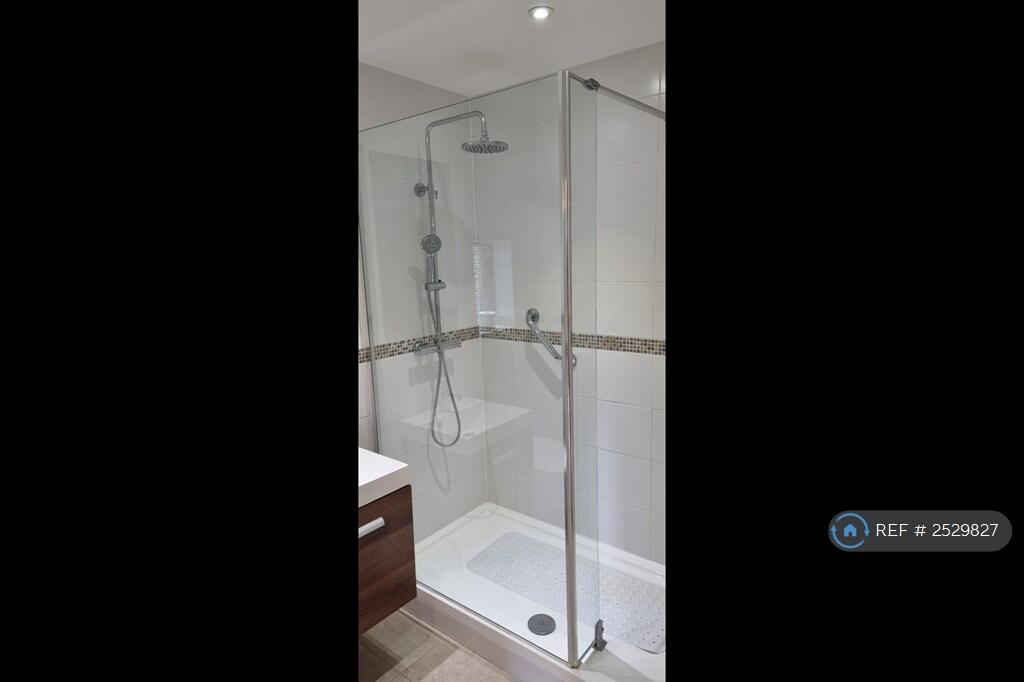 Additional image 8 of Bennets Lodge, Harpenden, AL5