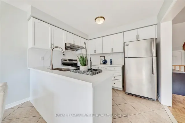 Additional image 6 of 14 Nostalgia Crt