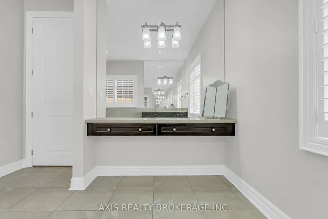 Additional image 33 of 48 Kelways Circ