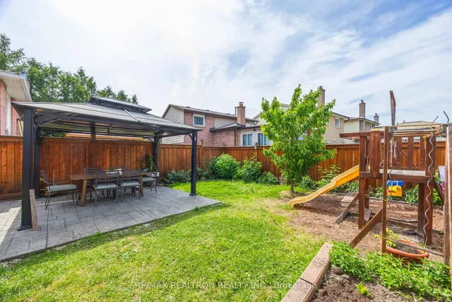 Additional image 30 of 57 Franca Cres