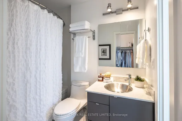 Additional image 16 of 33 Lombard St Unit 2106