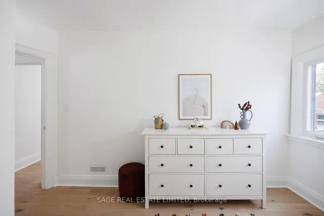 Additional image 29 of 195 Albertus Ave