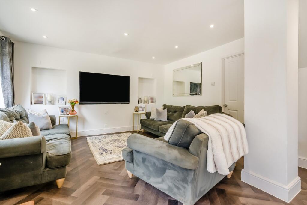 Additional image 43 of Radlett Road, Frogmore, St. Albans, Hertfordshire