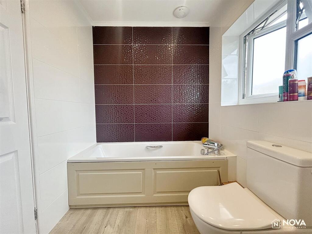 Additional image 21 of Wroxham Way, Harpenden