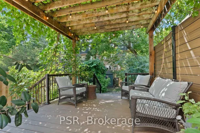 Additional image 31 of 41 Robbins Ave