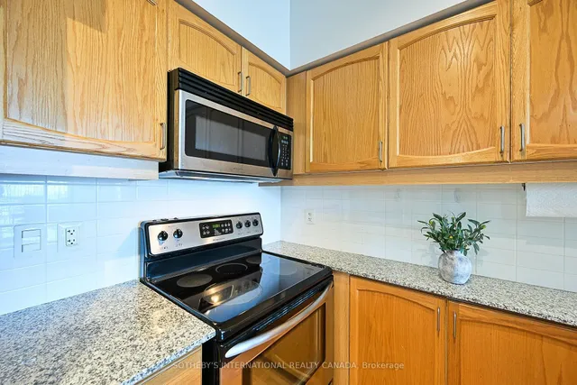 Additional image 12 of 2885 Bayview Ave Unit 633