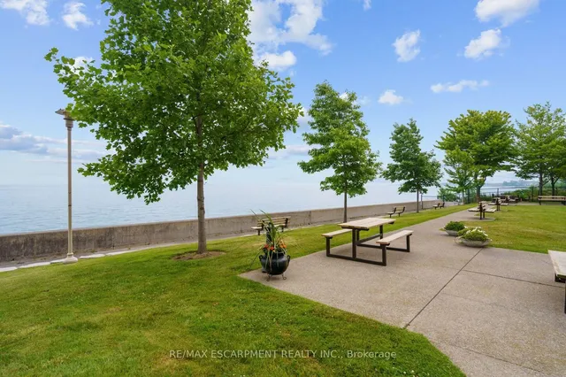 Additional image 19 of 500 GREEN Rd Unit 218