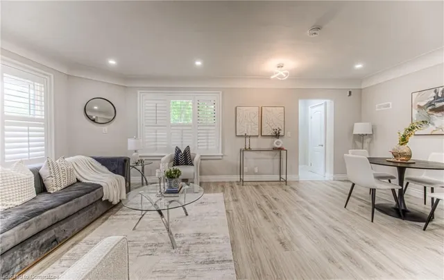 Additional image 18 of 271 Bedford Rd