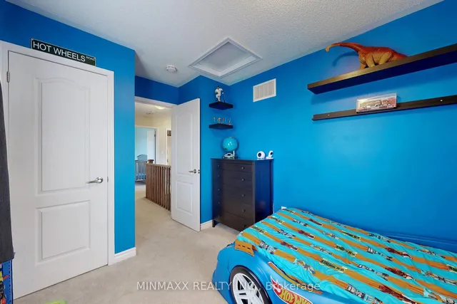 房产图片 42 - 300 Casson Pt