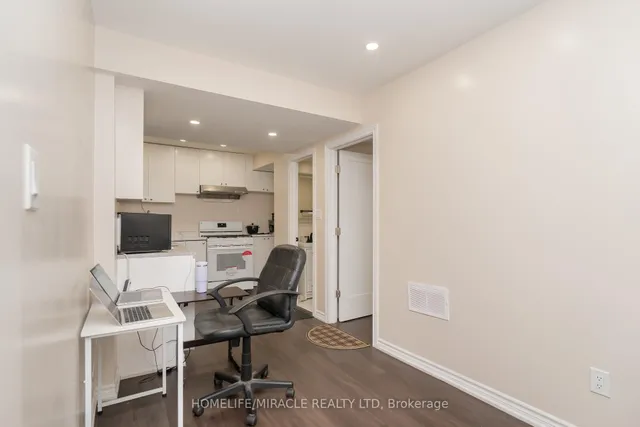 Additional image 26 of 10 Huntingwood Cres