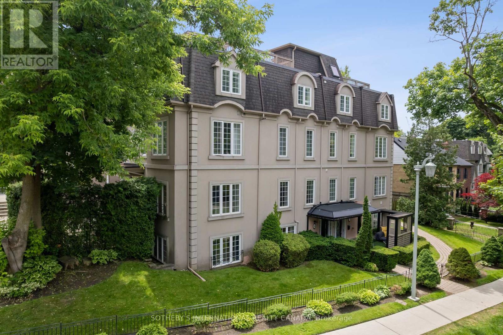 1 - 16 RELMAR ROAD|Toronto (Forest Hill South), Ontario M5P2Y5