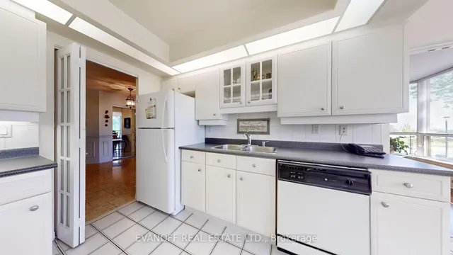 Additional image 15 of 10 Guildwood Pkwy Unit 225