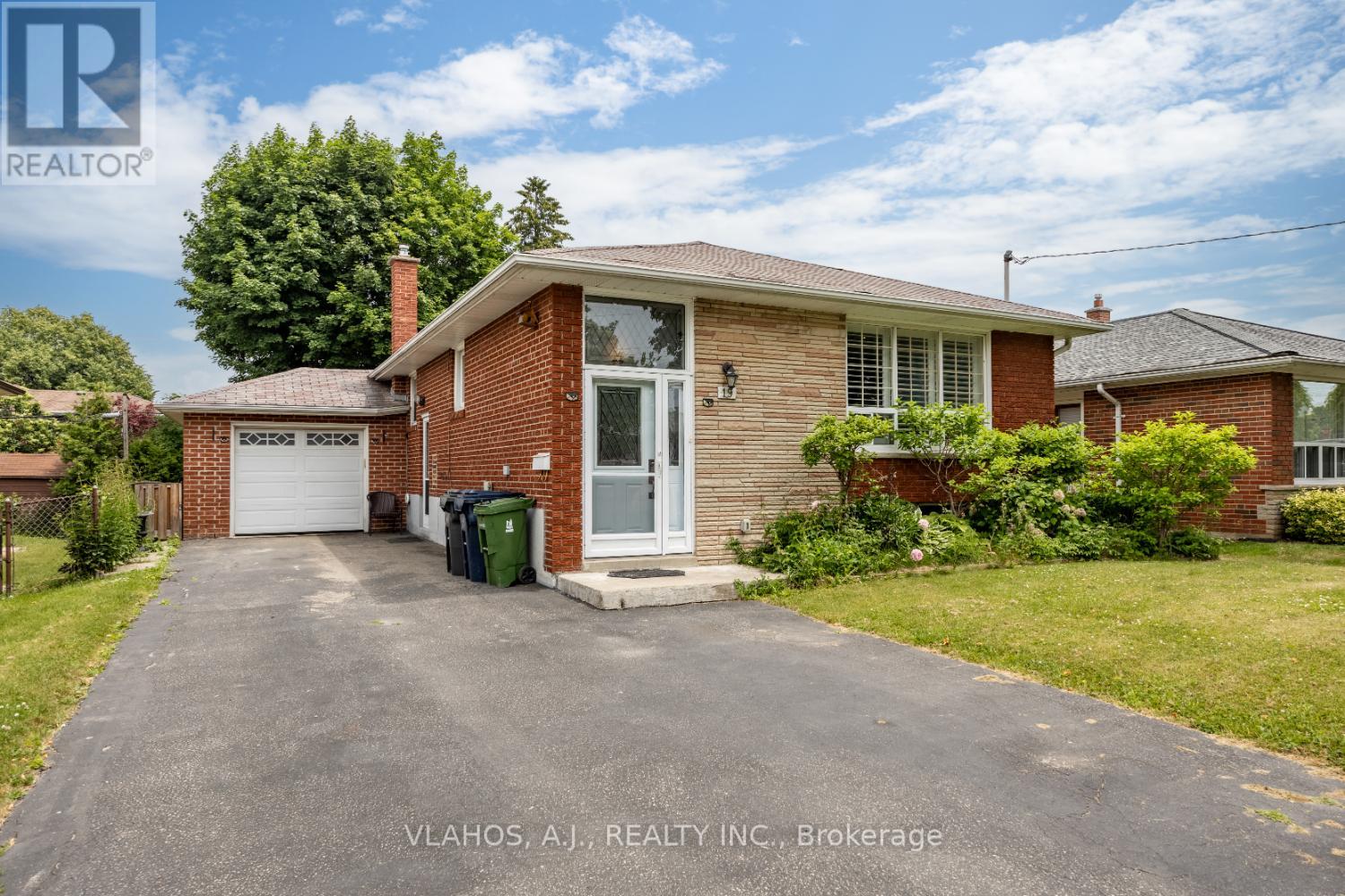 19 BAINHART CRESCENT|Toronto (Woburn), Ontario M1H2R4
