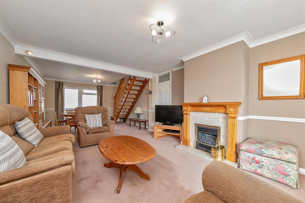 Additional image 6 of Francis Avenue, New Greens, St. Albans