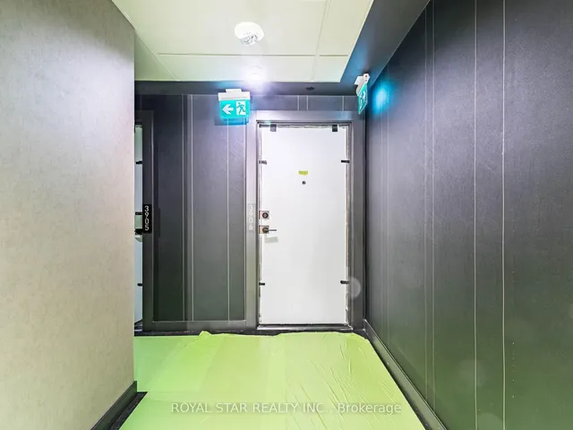 Additional image 30 of 55 Charles St Unit 2706