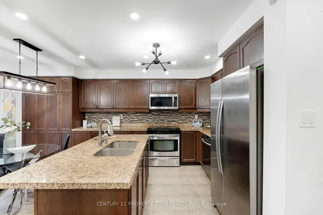 Additional image 10 of 290 Woodley Cres