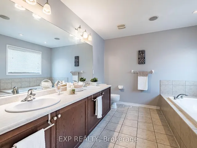 房产图片 29 - 202 Voyager Pass