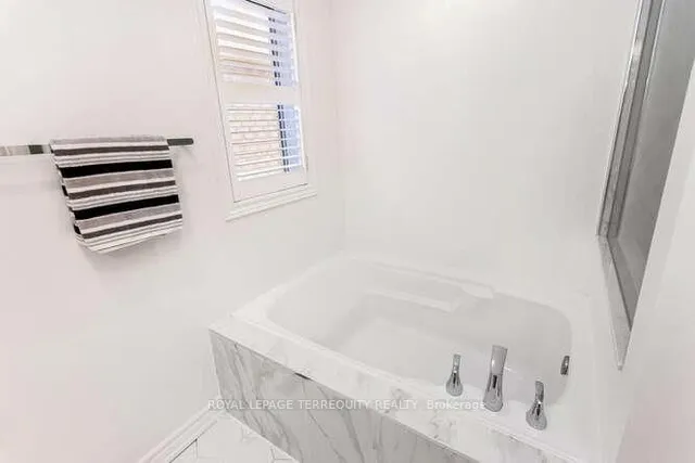 Additional image 20 of 7148 Village Walk