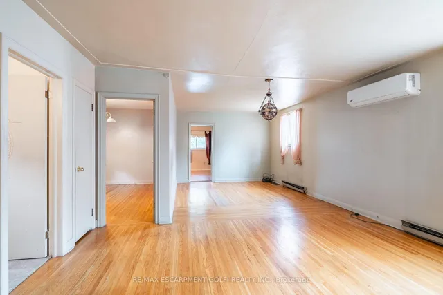 Additional image 15 of 26 MARTIN Rd