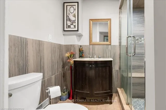 Additional image 20 of 123 Market St