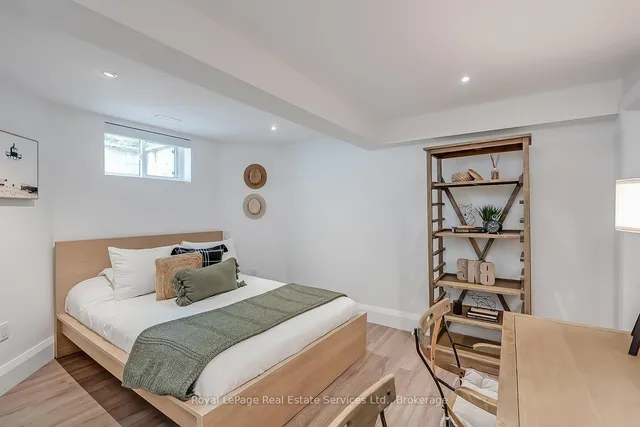 Additional image 39 of 111 Judith Cres