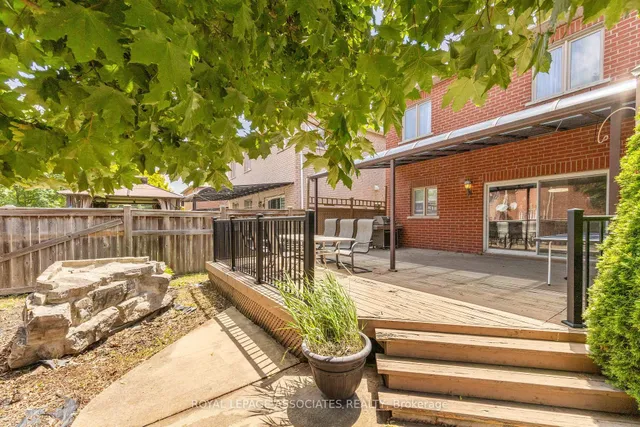 Additional image 40 of 13 Laurentide Cres